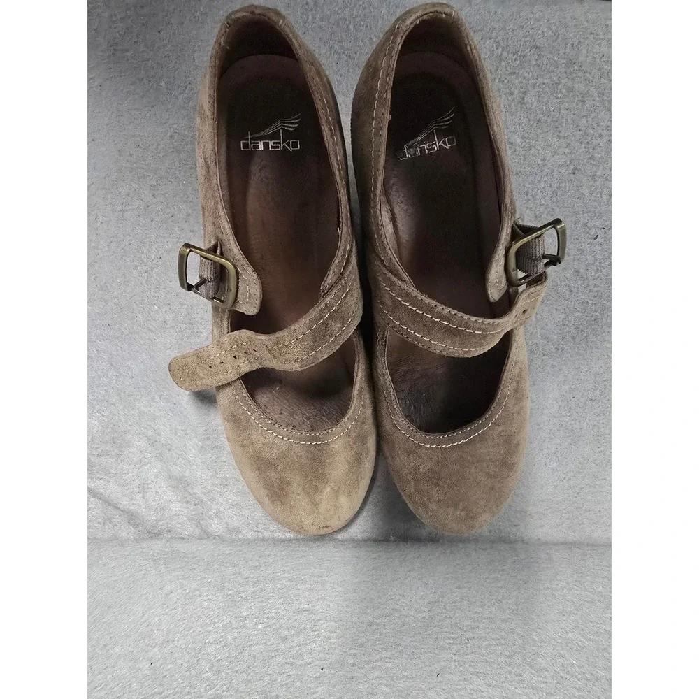 Dansko Womens Taupe Suede Mary Jane Wedge Heels Buckle Strap Size 39 US 8.5-9